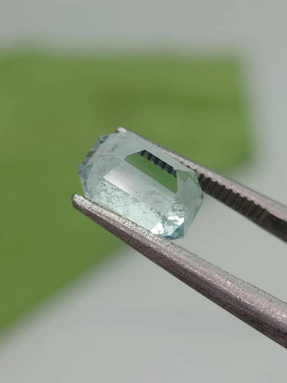 2.1ct Natural Emerald Faceted Aquamarrine from Pakistan — view 2